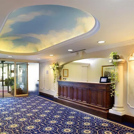 シーナ マリア ルイジア 4* パルマ