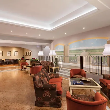 シーナ マリア ルイジア 4*