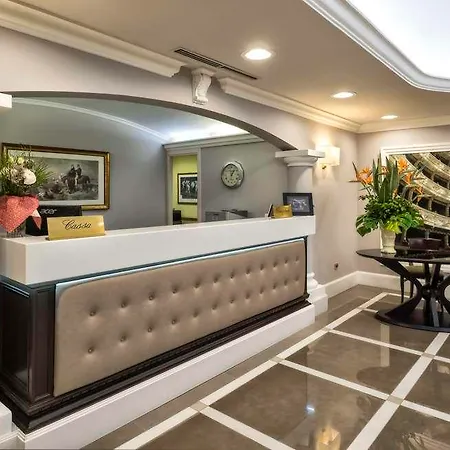 シーナ マリア ルイジア 4* パルマ