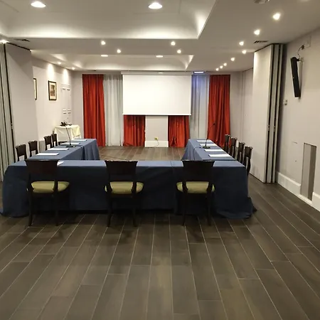 ホテル シーナ マリア ルイジア 4*